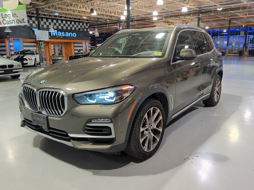 Used 2021 BMW X5 xDrive40i w/ Premium Package