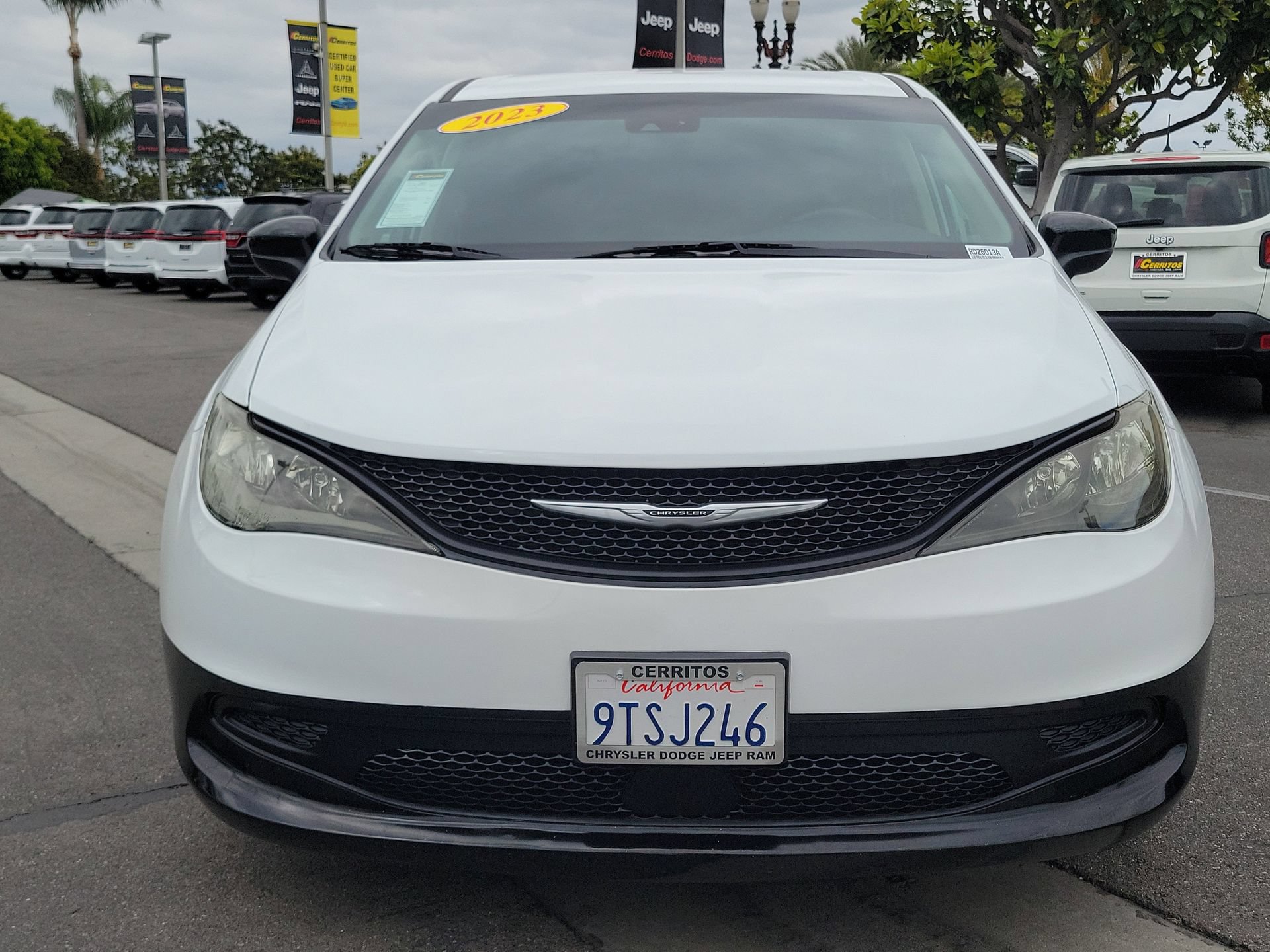 Certified 2023 Chrysler Voyager LX FWD image 25