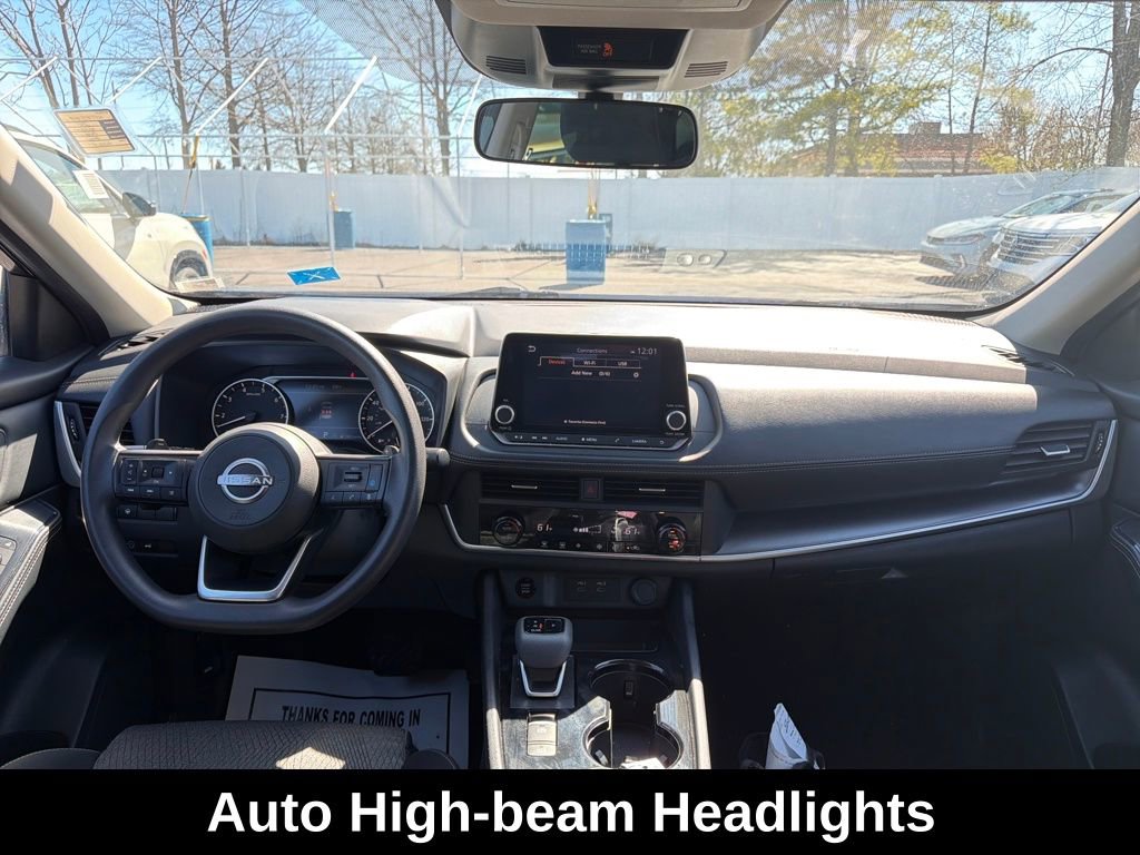 Used 2024 Nissan Rogue SV image 15