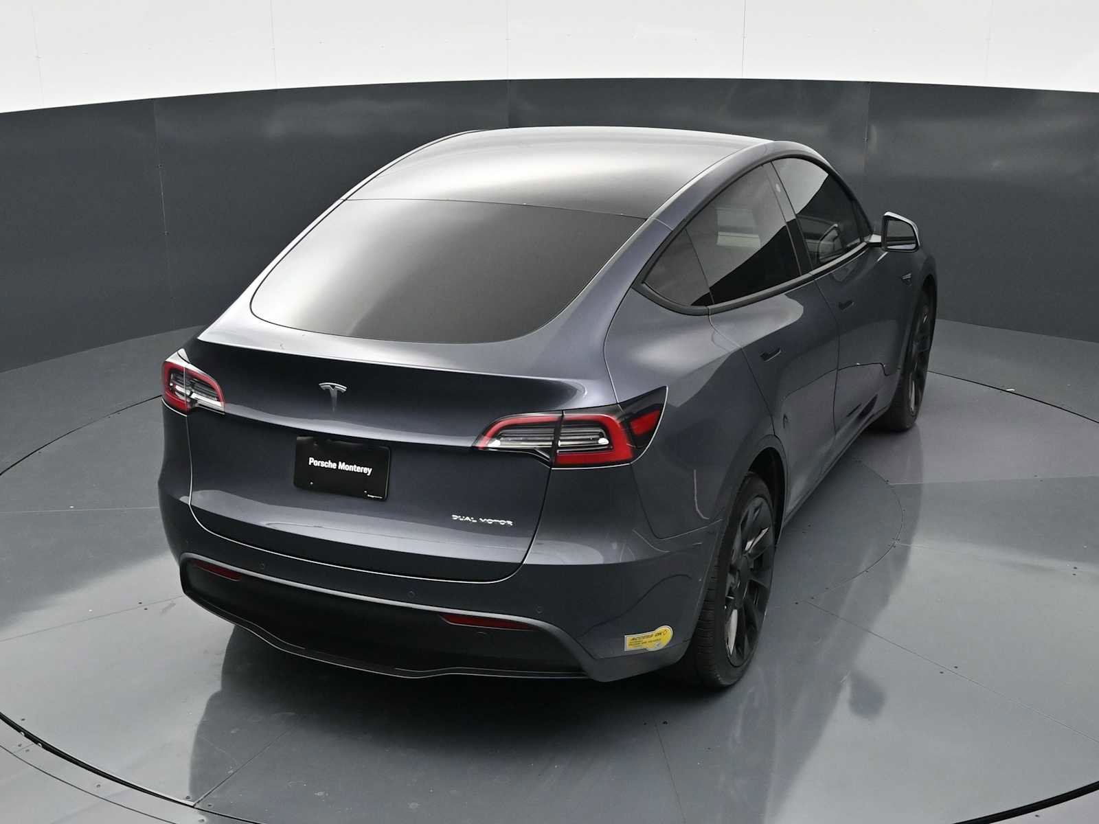Used 2021 Tesla Model Y Long Range AWD/4WD image 29