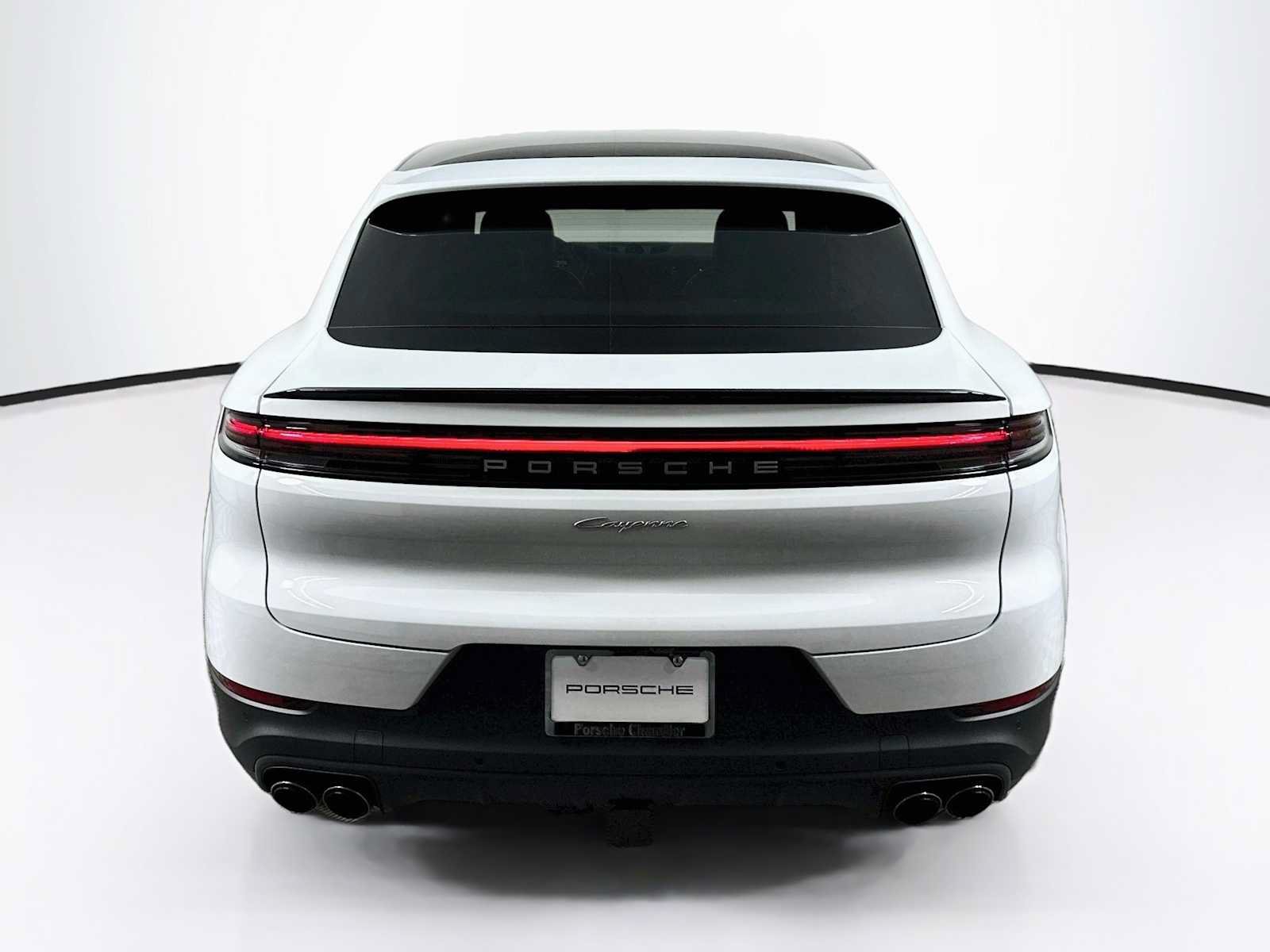 New 2026 Porsche Cayenne Coupe AWD/4WD image 10