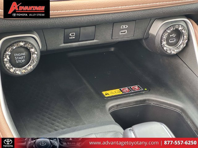 Used 2024 Toyota Grand Highlander AWD image 35