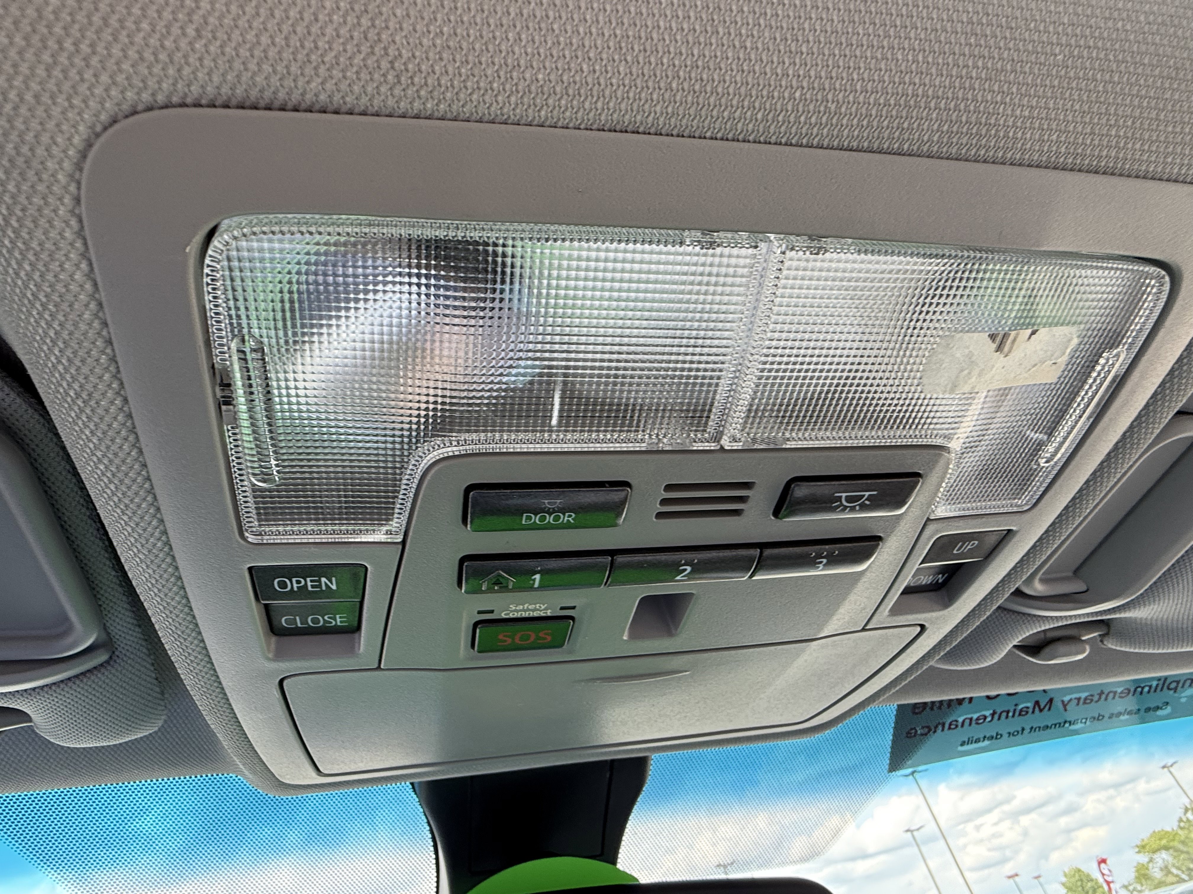 Used 2015 Toyota Camry XLE w/ Advanced Technology Package FWD image 11