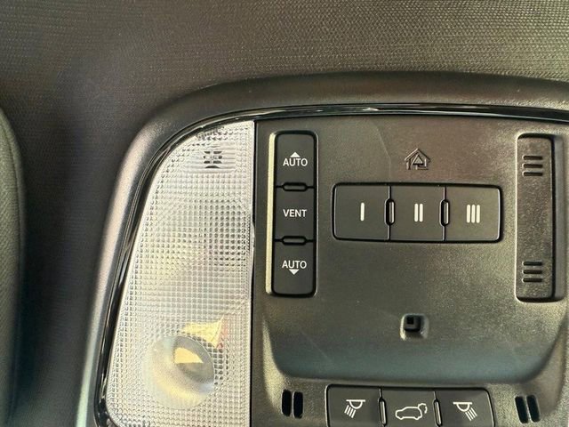 Used 2024 Dodge Durango SRT AWD/4WD image 30