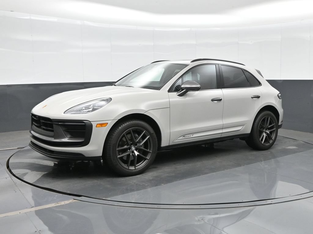 Certified 2023 Porsche Macan Turbo AWD/4WD image 1