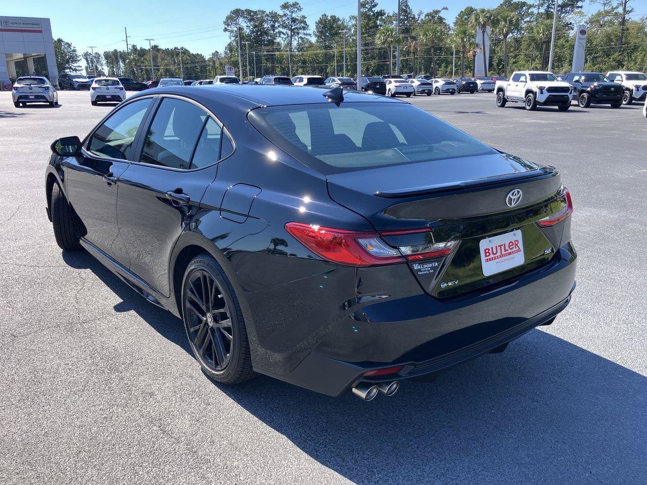 Certified 2026 Toyota Camry SE FWD image 3