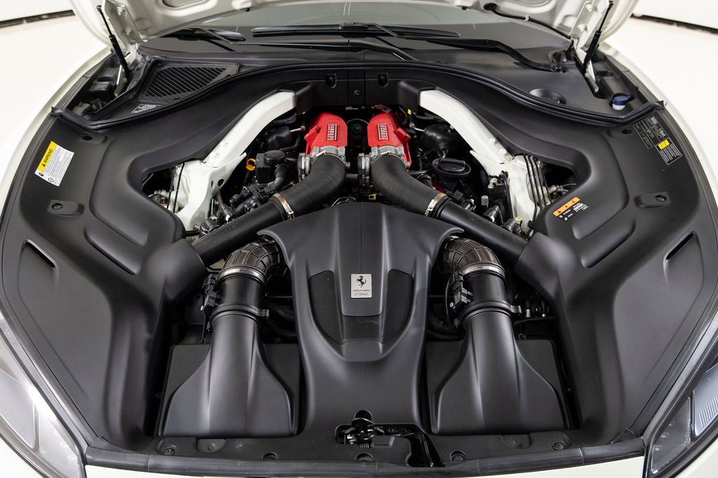 Certified 2022 Ferrari Portofino M RWD image 33