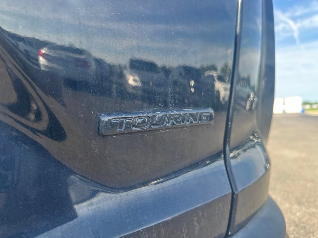 Used 2017 Honda CR-V Touring image 4
