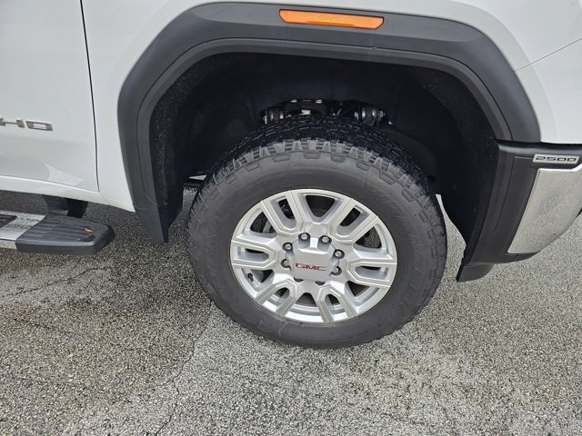 Used 2024 GMC Sierra 2500 SLT w/ SLT Premium Package image 12