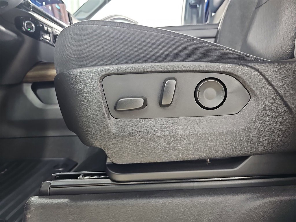 Certified 2024 Chevrolet Silverado 1500 LT Trail Boss w/ Convenience Package II image 33