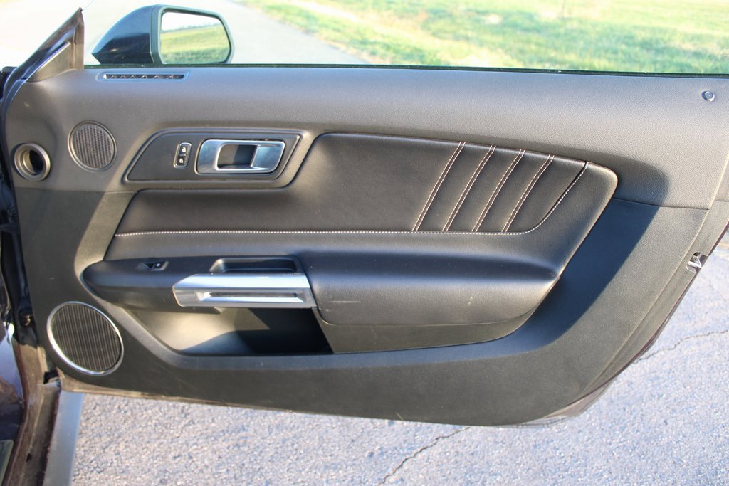 Used 2023 Ford Mustang Premium image 18