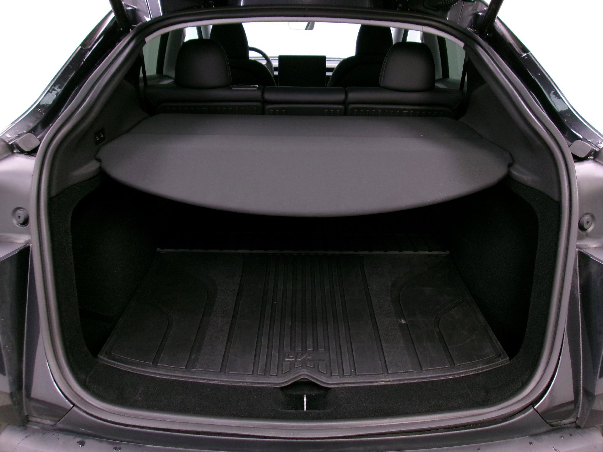 Used 2026 Tesla Model Y Long Range image 13