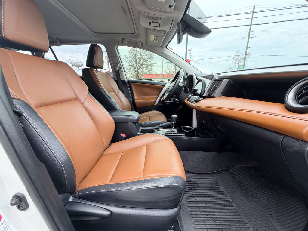 Used 2018 Toyota RAV4 Limited image 25