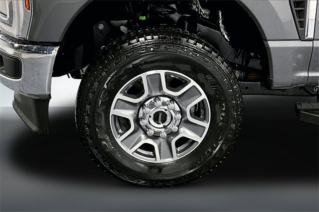 New 2026 Ford F350 Lariat image 14