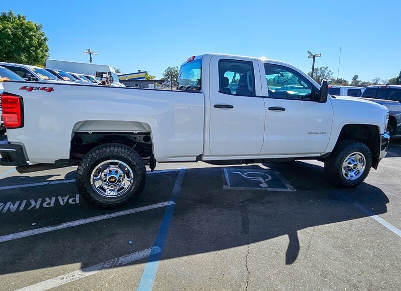 Used 2019 Chevrolet Silverado 2500 W/T AWD/4WD image 8