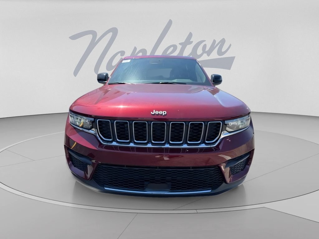 New 2026 Jeep Grand Cherokee Laredo X AWD/4WD image 2