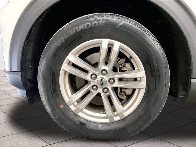 Used 2021 Ford Explorer XLT w/ Equipment Group 202A AWD/4WD image 8