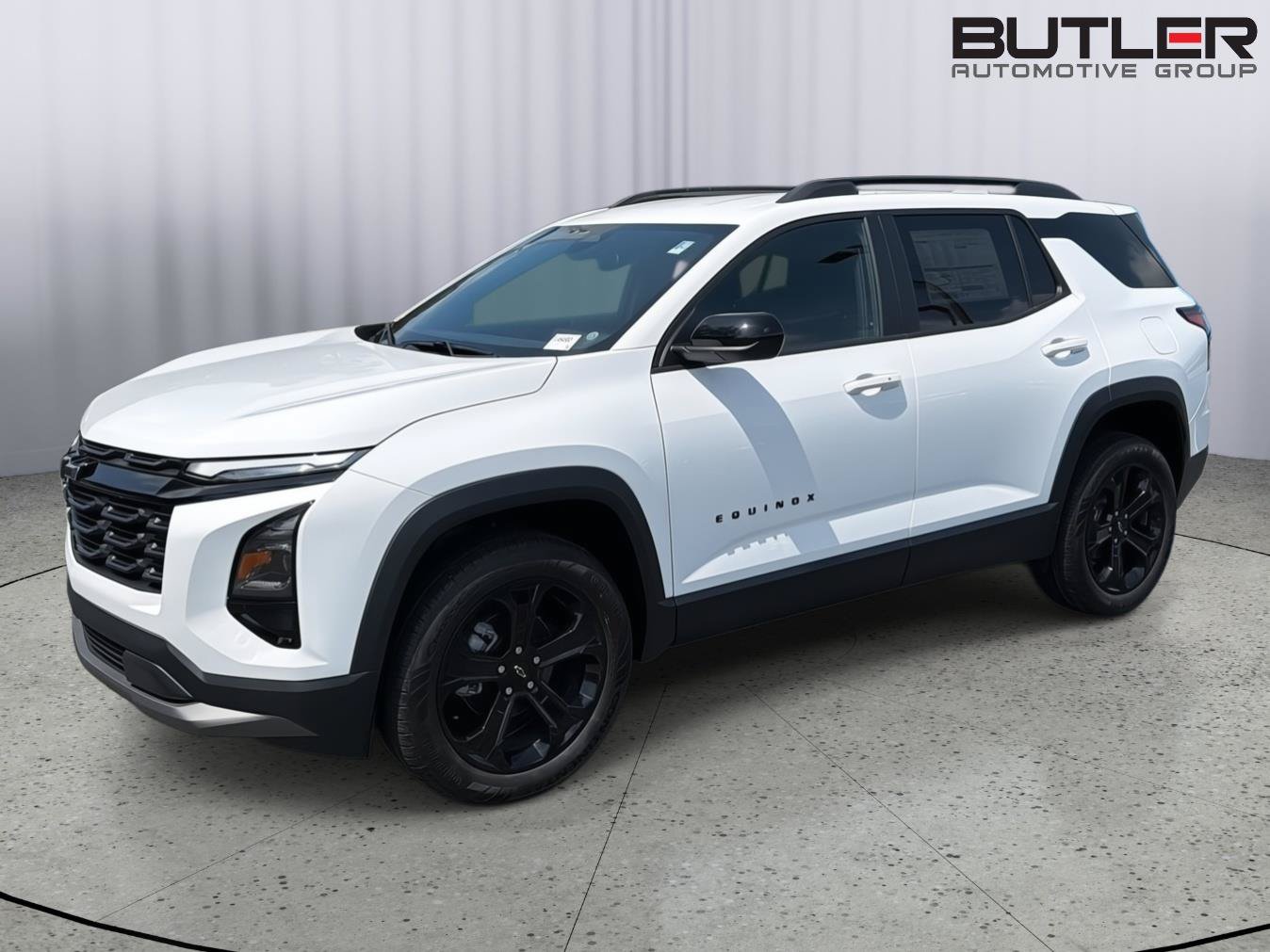 New 2026 Chevrolet Equinox LT w/ Midnight Edition FWD image 2