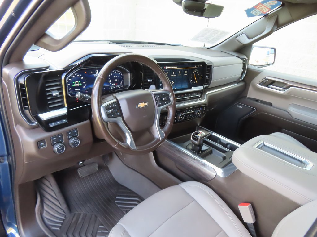 Used 2022 Chevrolet Silverado 1500 LTZ w/ LTZ Premium Package image 27