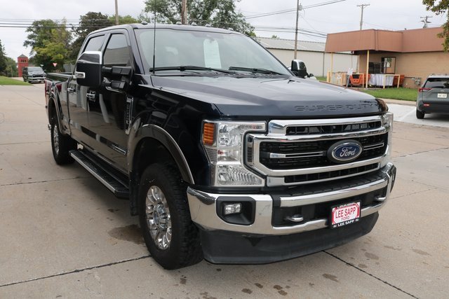 Used 2022 Ford F250 Lariat w/ Chrome Package image 4