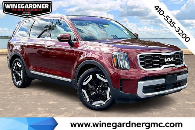 Used 2023 Kia Telluride S w/ S Sunroof Package