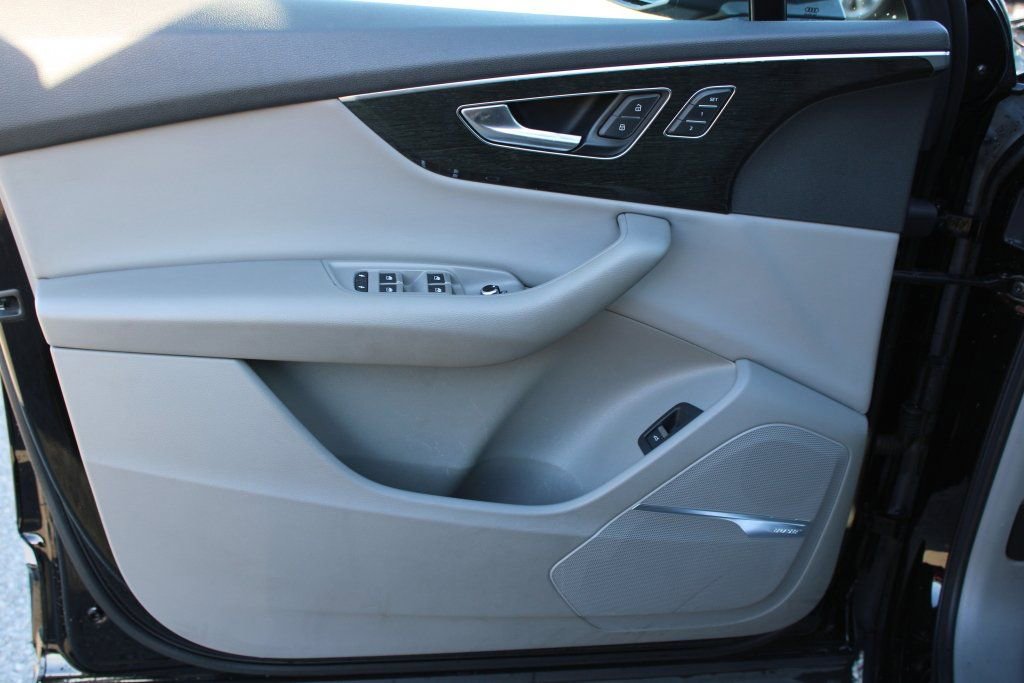 Used 2020 Audi Q7 3.0T Premium Plus image 9