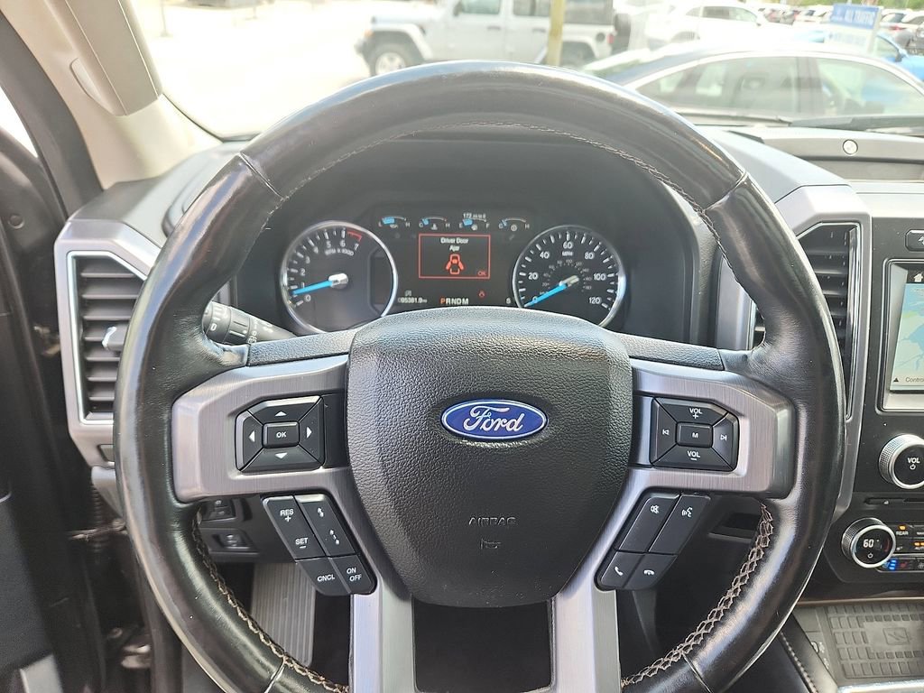 Used 2018 Ford Expedition Max Platinum AWD/4WD image 16