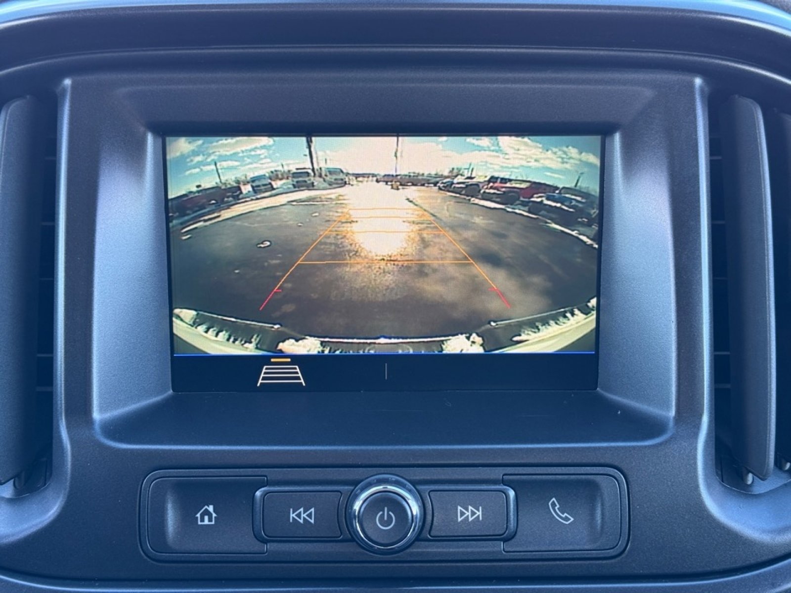 Used 2022 Chevrolet Colorado W/T image 25