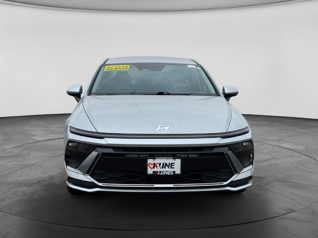 Used 2024 Hyundai Sonata SEL FWD image 2