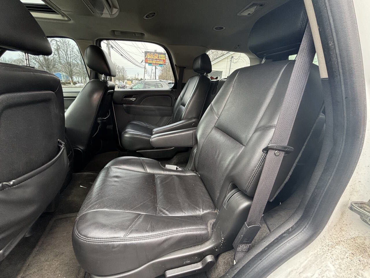 Used 2010 Chevrolet Tahoe LTZ image 16