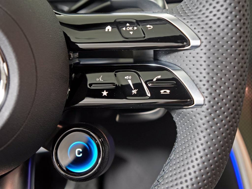 Certified 2026 Mercedes-Benz C 43 AMG 4MATIC Sedan image 18