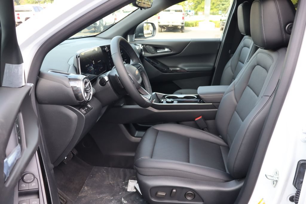 New 2027 Chevrolet Equinox LT w/ Convenience Package II FWD image 5