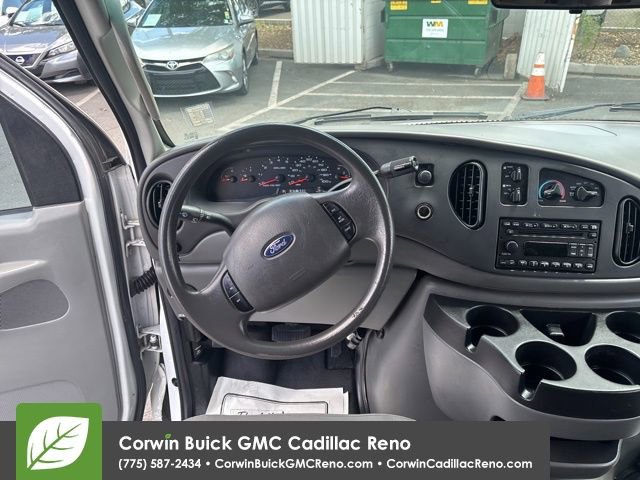 Used 2006 Ford E-350 and Econoline 350 Super Duty RWD image 19