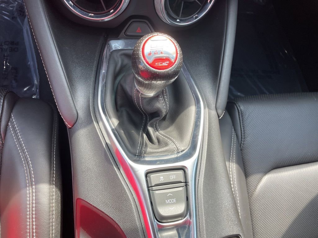Used 2021 Chevrolet Camaro SS RWD image 17