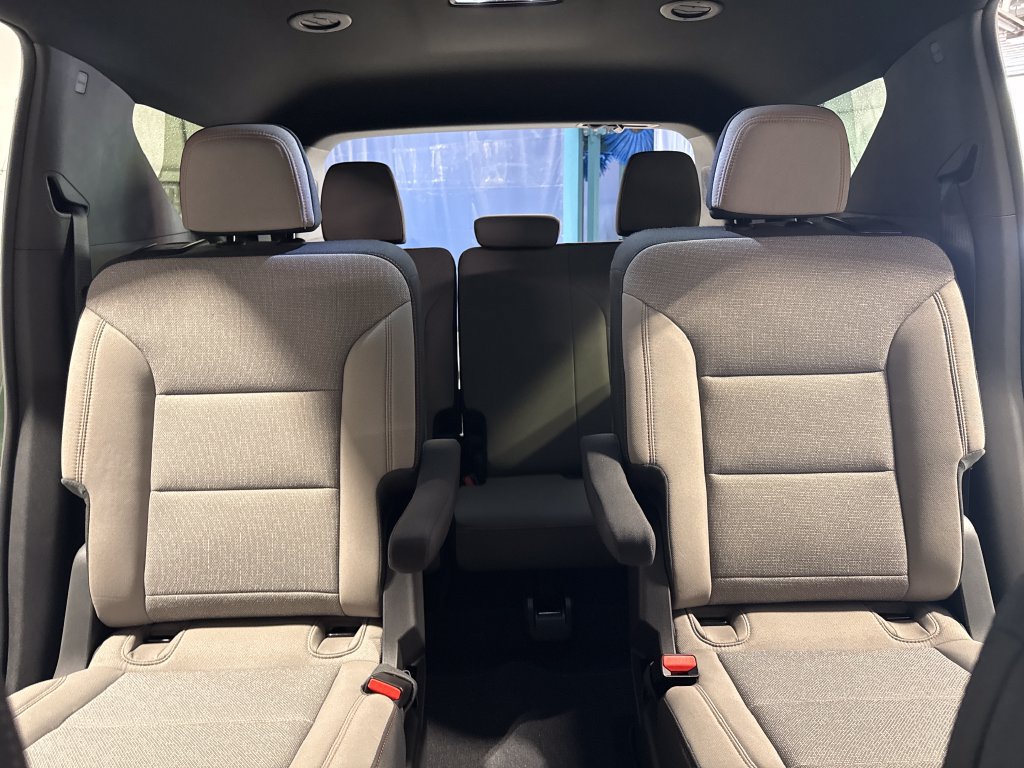 New 2027 Chevrolet Traverse LT AWD/4WD image 32