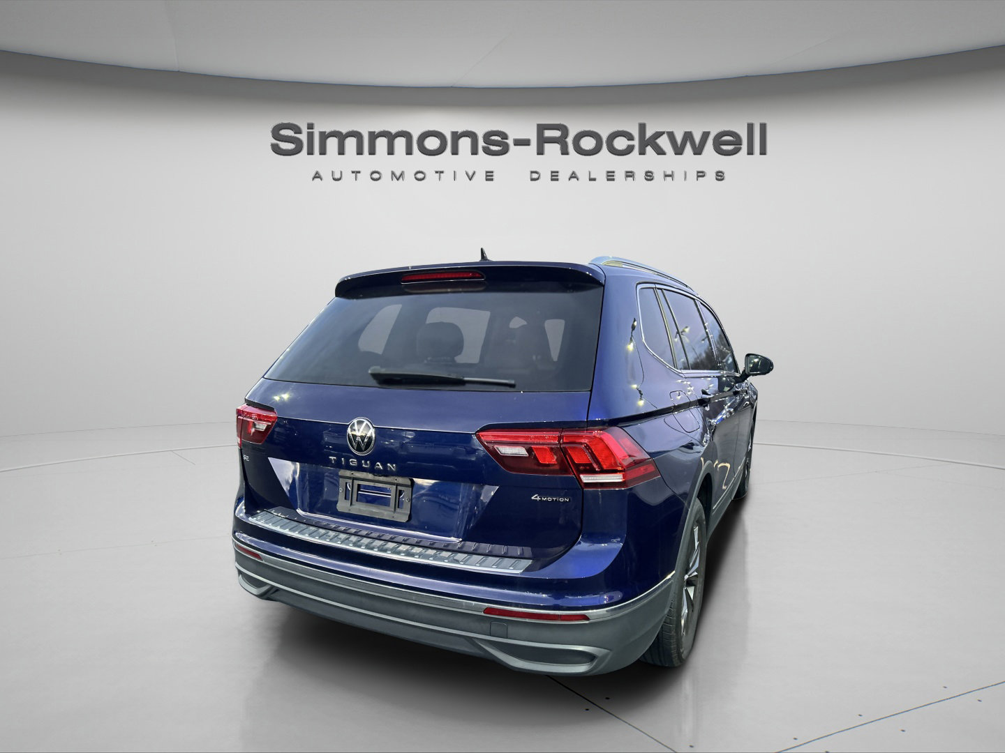 Used 2022 Volkswagen Tiguan SE AWD/4WD image 28