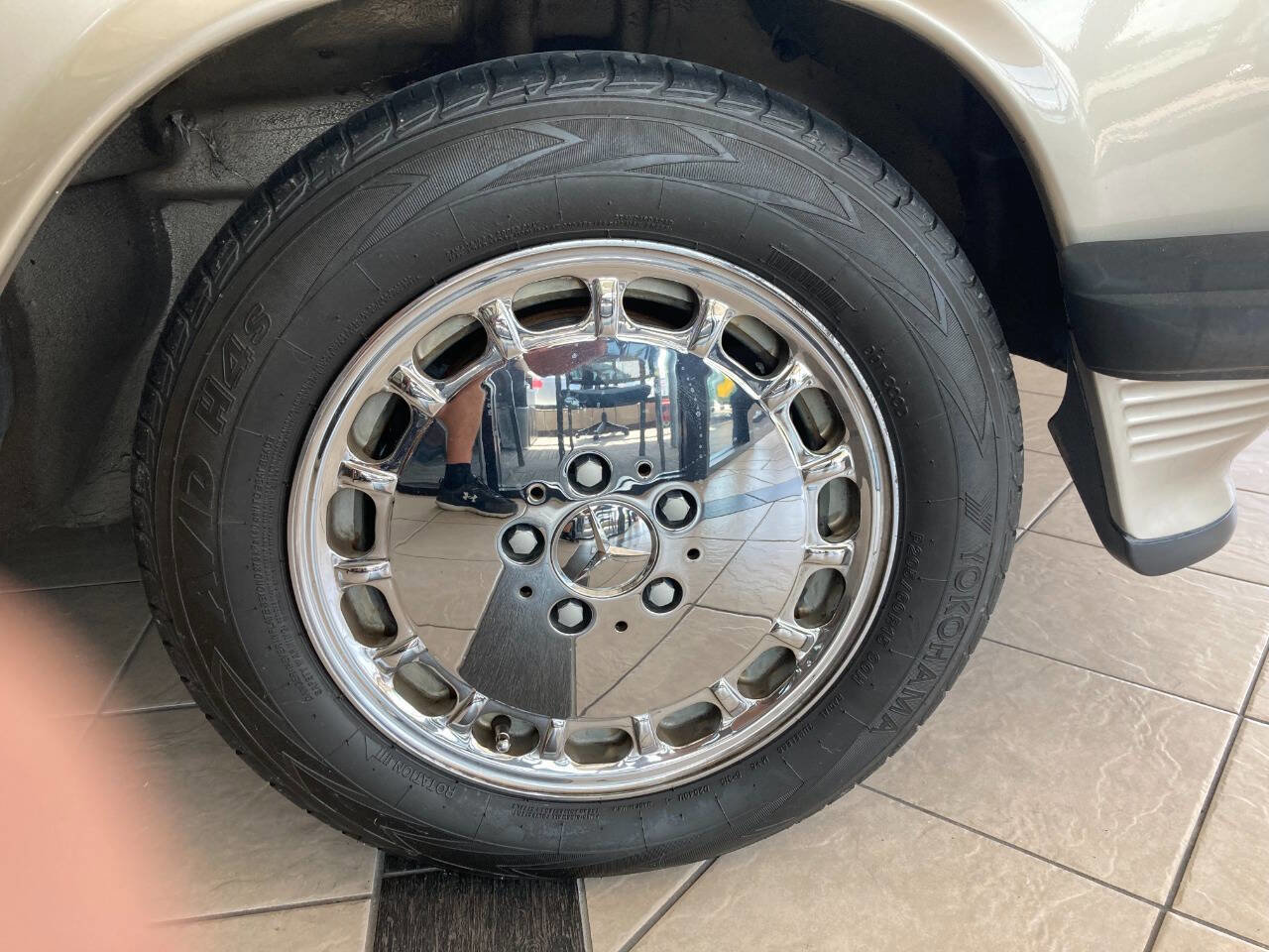 Used 1988 Mercedes-Benz 560 SL image 14