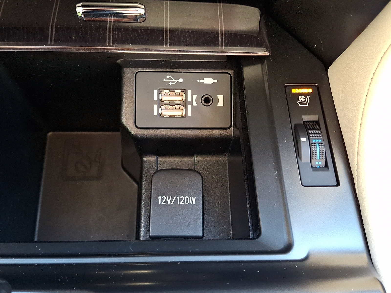 Certified 2023 Lexus GX 460 Premium w/ Premium Package AWD/4WD image 26