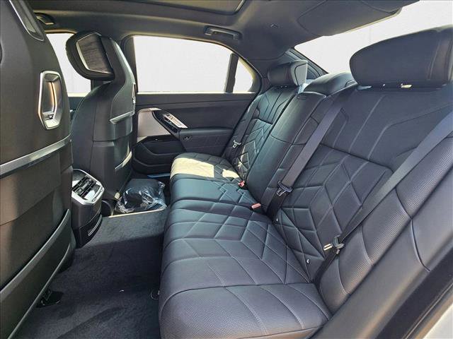 New 2026 BMW i7 eDrive50 image 11