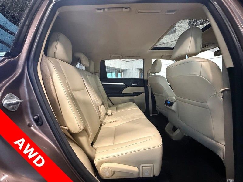 Used 2018 Toyota Highlander XLE w/ Protection Package #3 image 11