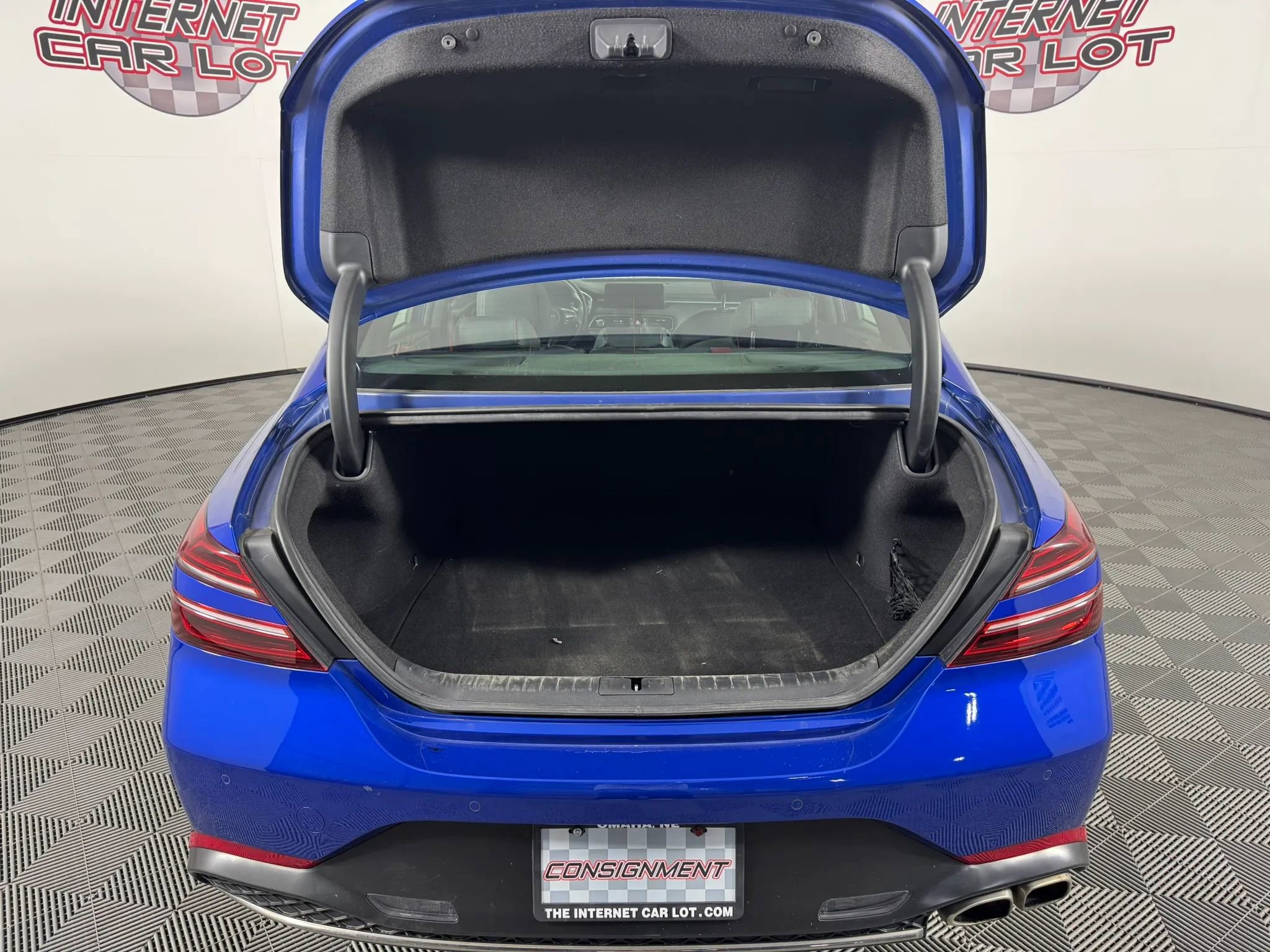 Used 2023 Genesis G70 2.0T w/ Sport Prestige Package AWD/4WD image 29