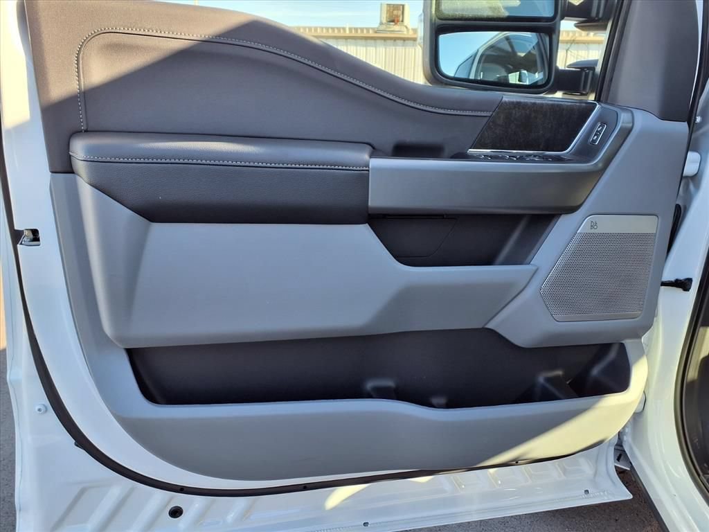 New 2026 Ford F350 XLT w/ XLT Premium Package AWD/4WD image 7