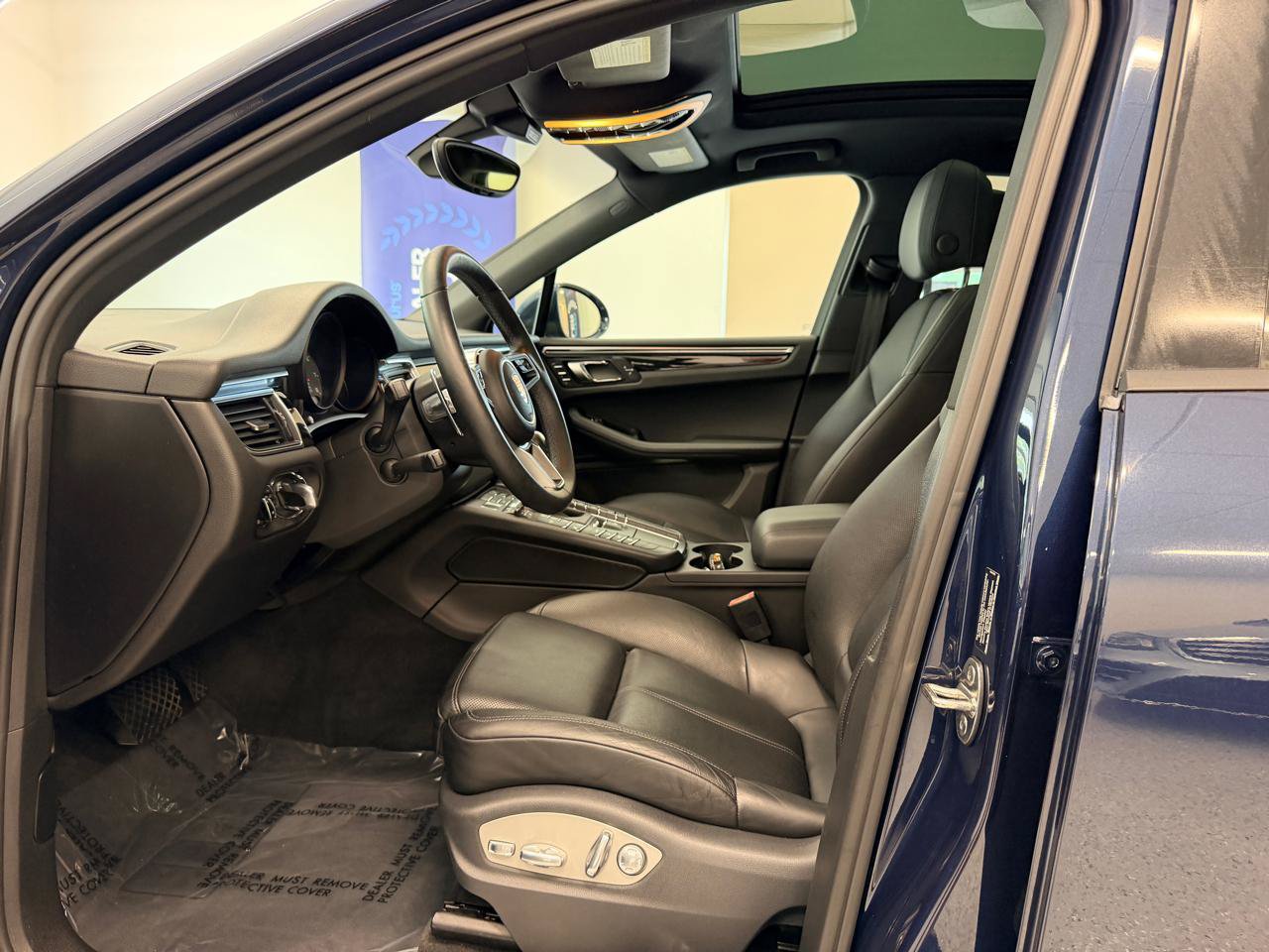 Used 2015 Porsche Macan S AWD/4WD image 19