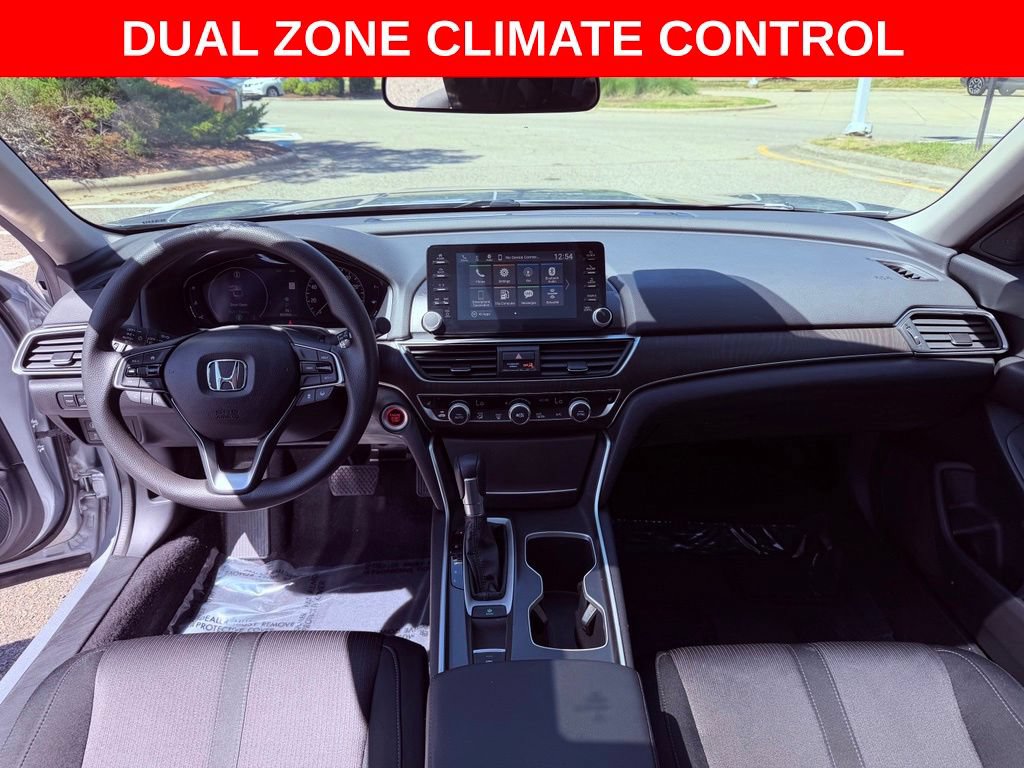 Used 2018 Honda Accord EX image 9