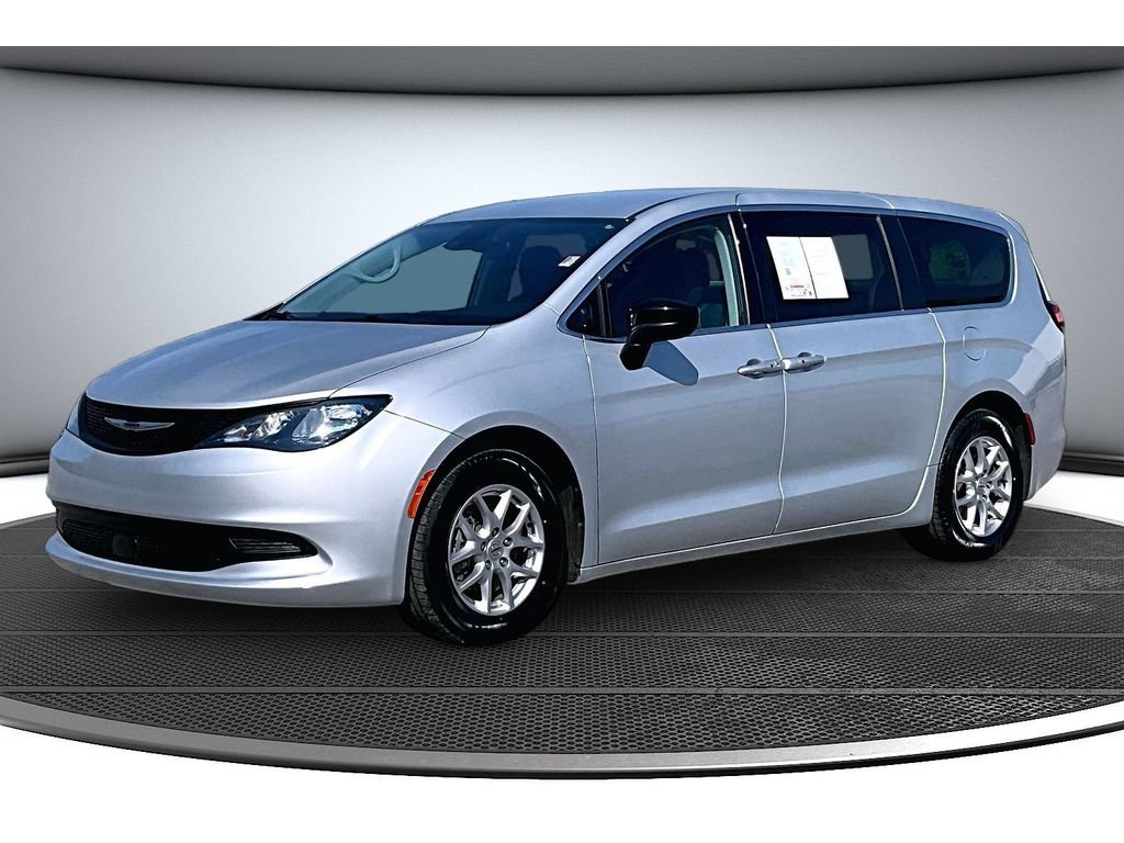 Certified 2024 Chrysler Voyager LX FWD image 16