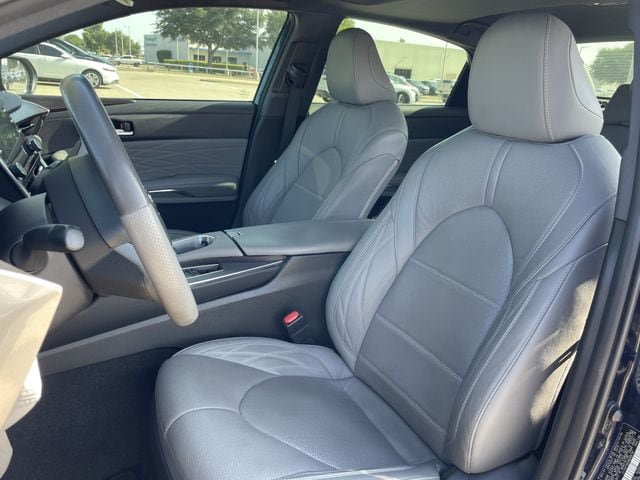 Used 2021 Toyota Avalon Limited FWD image 24