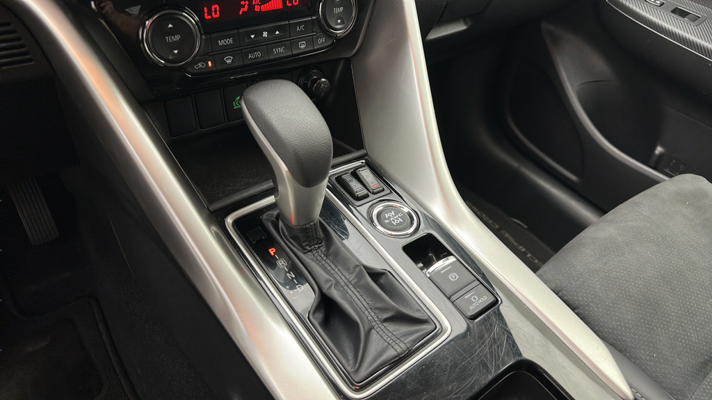 Used 2025 Mitsubishi Eclipse Cross SE AWD/4WD image 23
