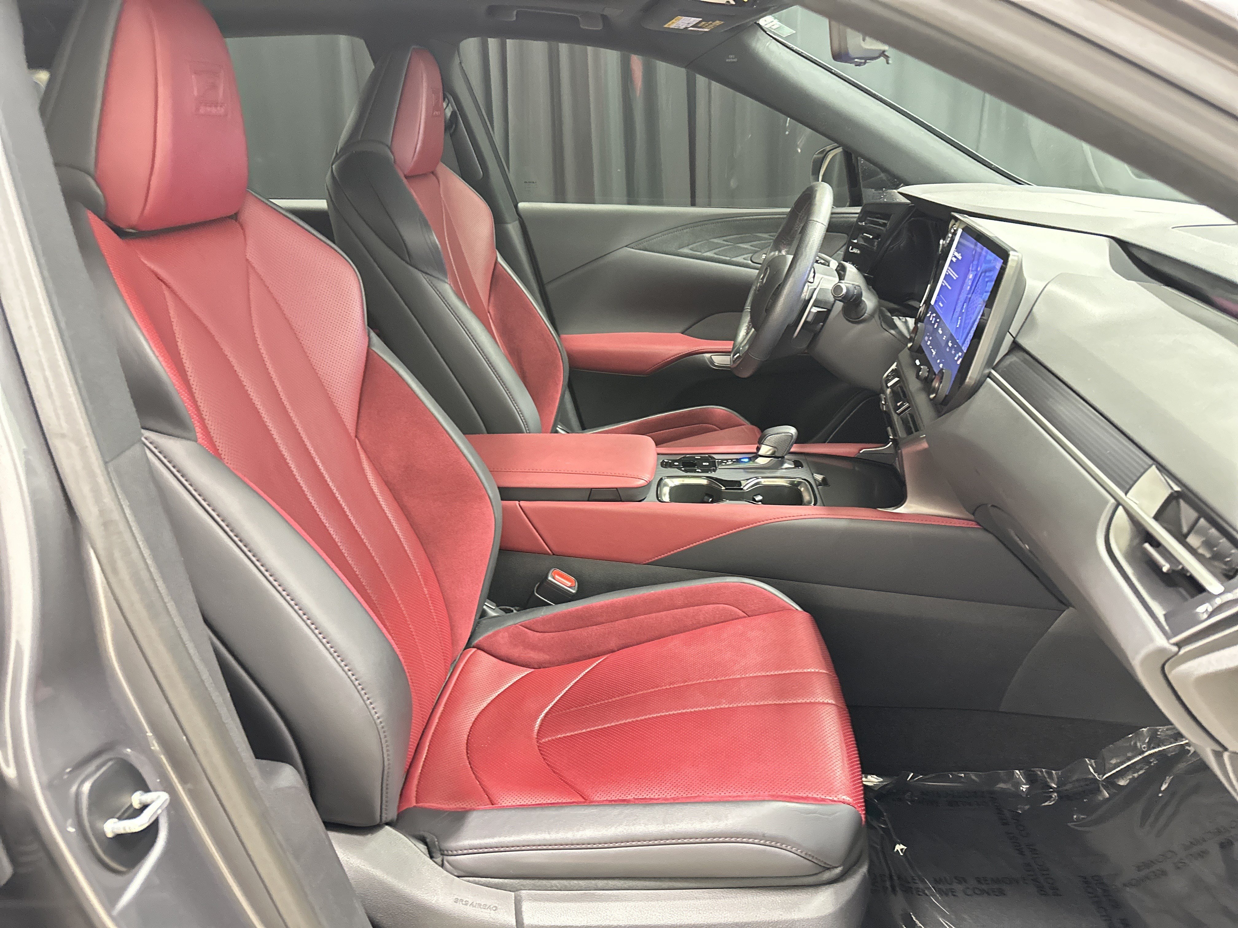 Used 2023 Lexus RX 500h F Sport w/ Cold Area Package AWD/4WD image 33