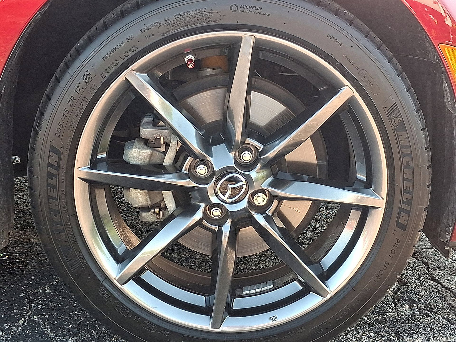 Used 2019 MAZDA MX-5 Miata Grand Touring w/ GT-S Package RWD image 26