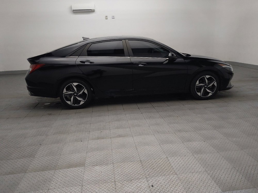 Used 2022 Hyundai Elantra Limited w/ Cargo Package FWD image 10